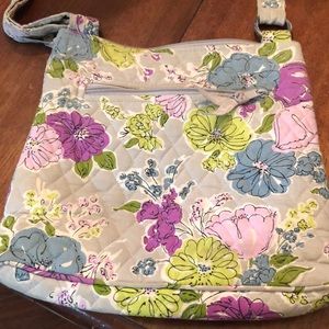 Vera Bradley gray tote